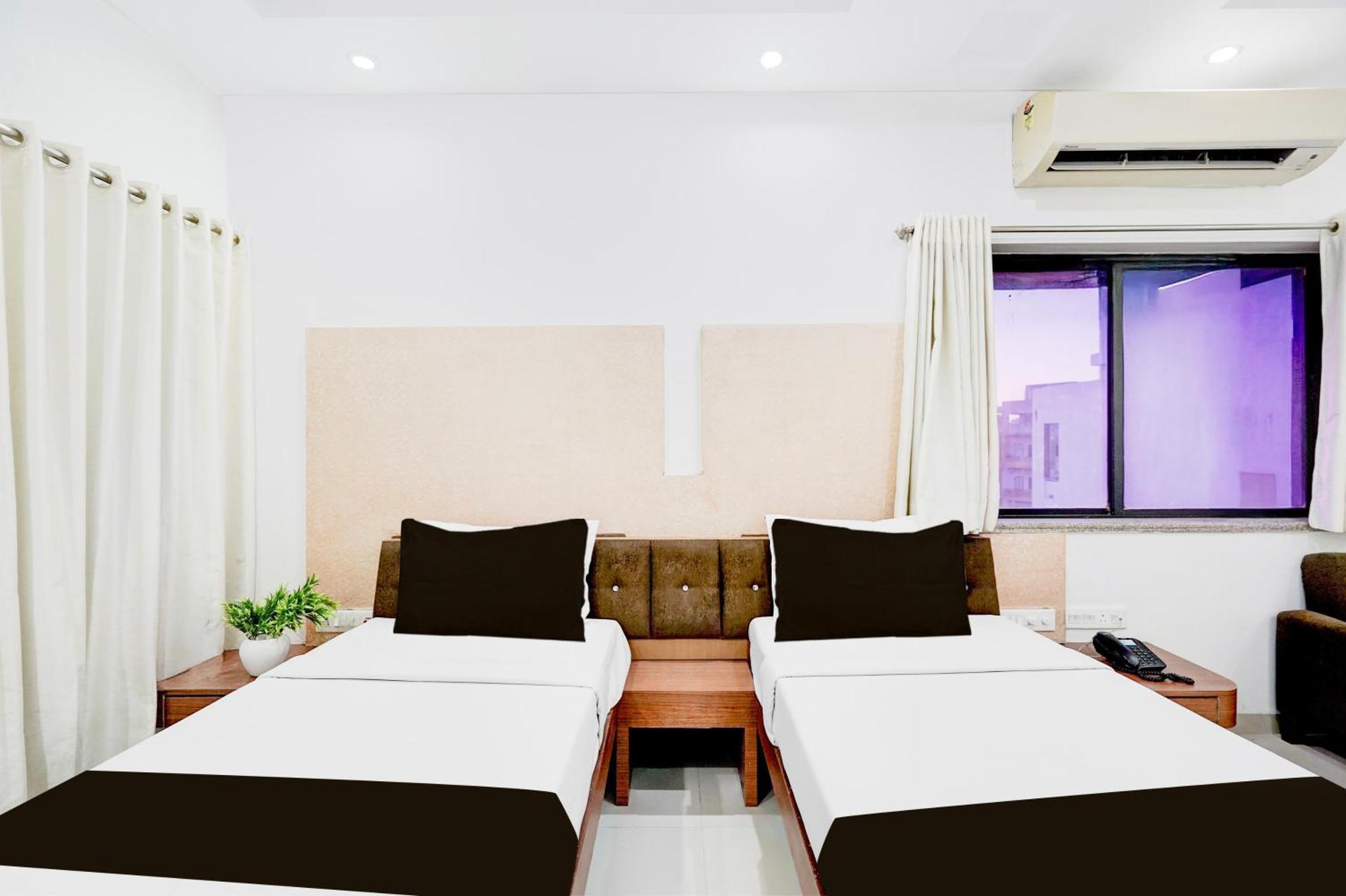 Super Townhouse Mg Road Porbandar Formerly Hotel Harmony Kültér fotó