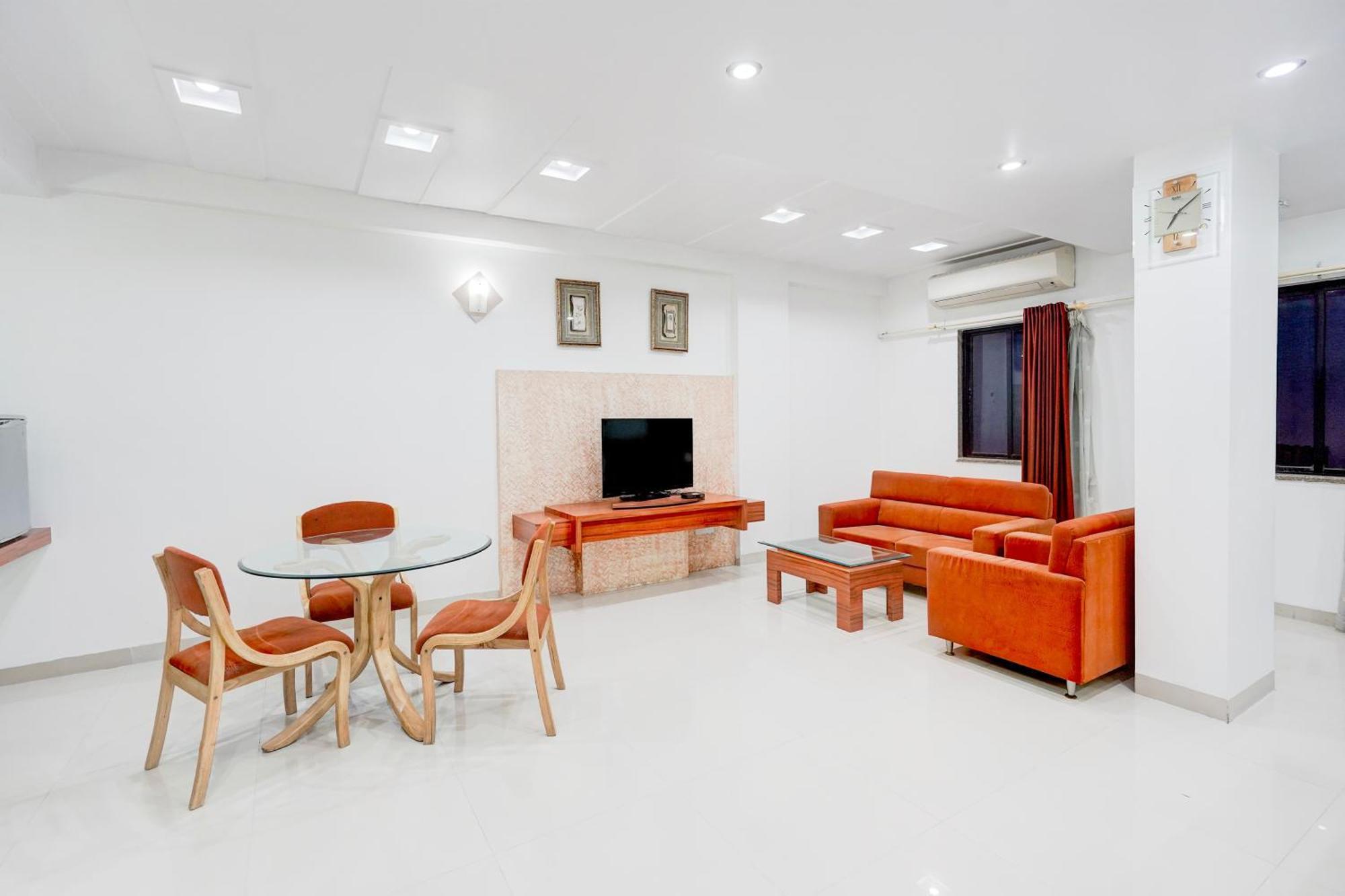 Super Townhouse Mg Road Porbandar Formerly Hotel Harmony Kültér fotó