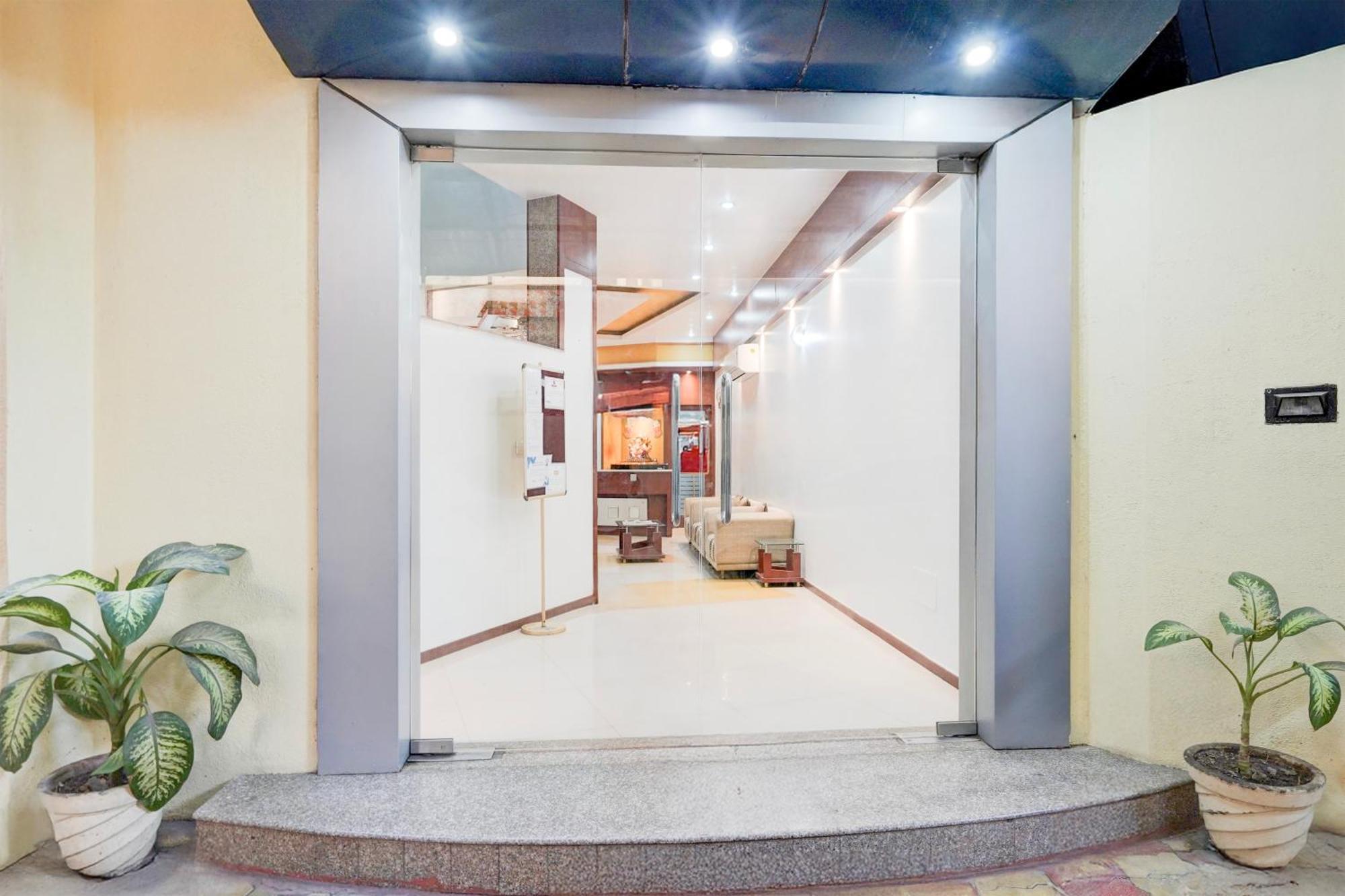 Super Townhouse Mg Road Porbandar Formerly Hotel Harmony Kültér fotó